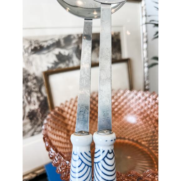 Hand-painted Porcelain Serving Set - Made in Taiwan - Picture 2 of 5